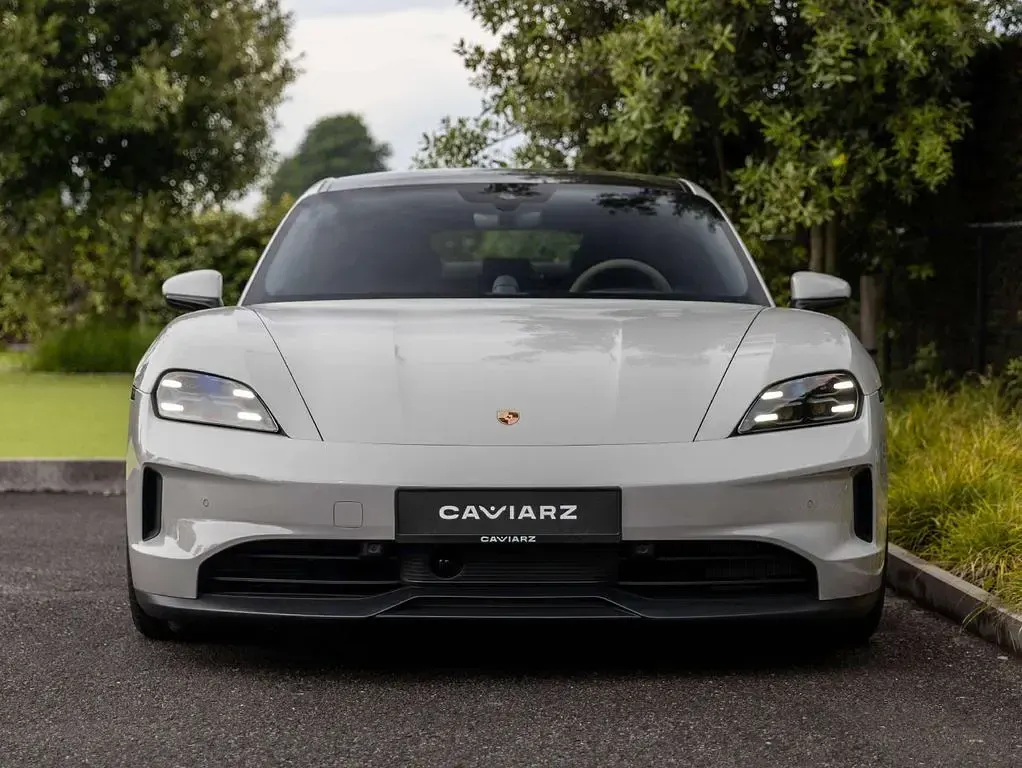 Gebraucht Porsche Taycan 4S 439 kW (598 PS) 2024 Grau Limousine