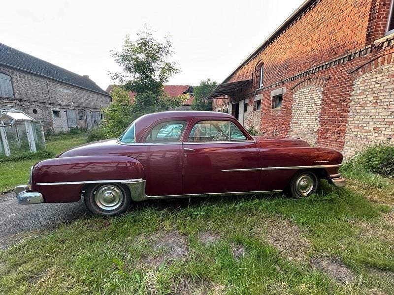 Rot Gebraucht 1952 Chrysler Saratoga Limousine | 23.000 € - Bild 1/4
