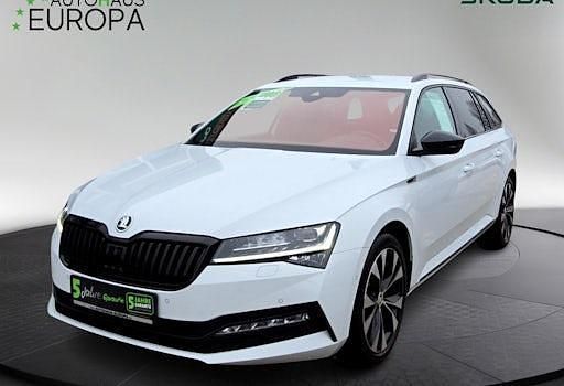 Gebraucht Skoda Superb SportLine 200 PS (147 kW) 2022 Weiß Kombi