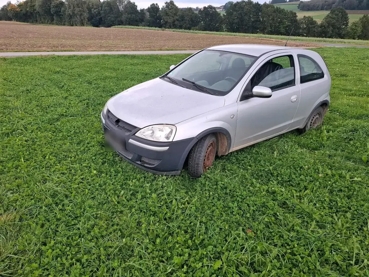Gebraucht Opel Corsa 60 PS (44 kW) 2005 Silber Kleinwagen