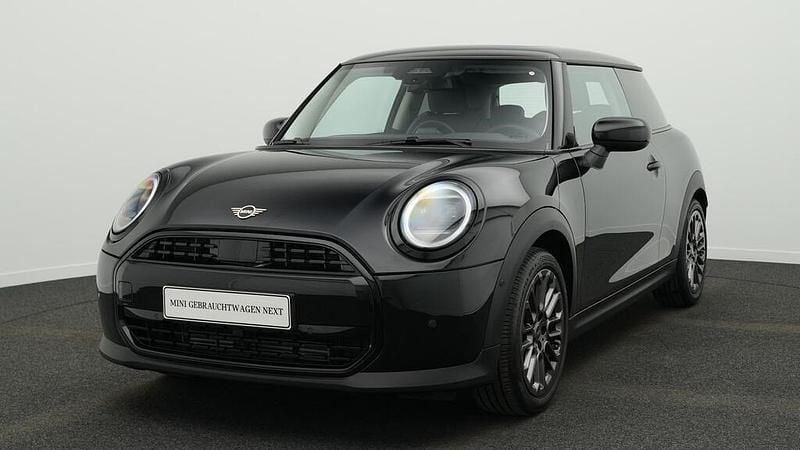Gebraucht Mini Cooper Classic 156 PS (114 kW) 2025 Schwarz Kleinwagen