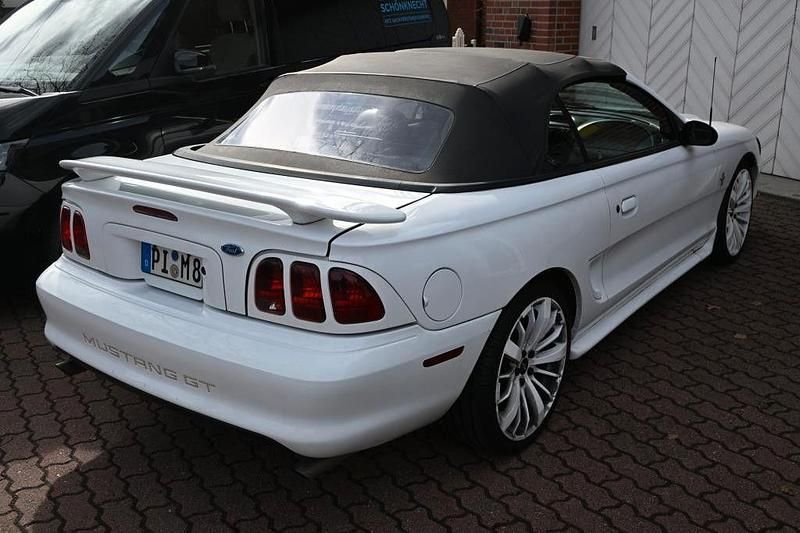 Gebraucht Ford Mustang GT 215 PS (158 kW) 1996 Weiß Cabrio