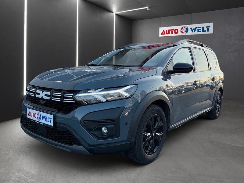Grau Gebraucht 2023 Dacia Jogger Extreme Van / Kleinbus | 18.990 € (Fairer Preis) - Bild 1/4