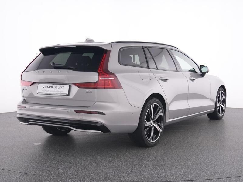 Gebraucht Volvo V60 Plus 197 PS (144 kW) 2023 Andere farbe Kombi