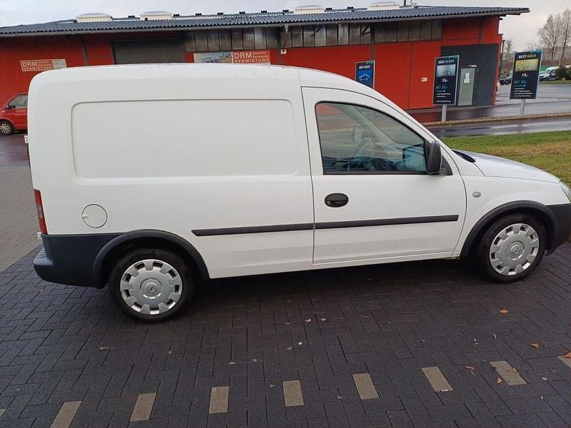 Gebraucht Opel Combo 90 PS (66 kW) 2006 Weiß Van / Kleinbus