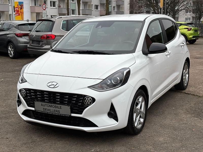 Weiß Gebraucht 2023 Hyundai i10 GO! Kleinwagen | 12.490 € (Fairer Preis) - Bild 1/4