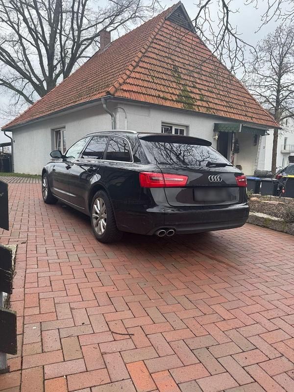 Gebraucht Audi A6 Sport 177 PS (130 kW) 2012 Schwarz Kombi