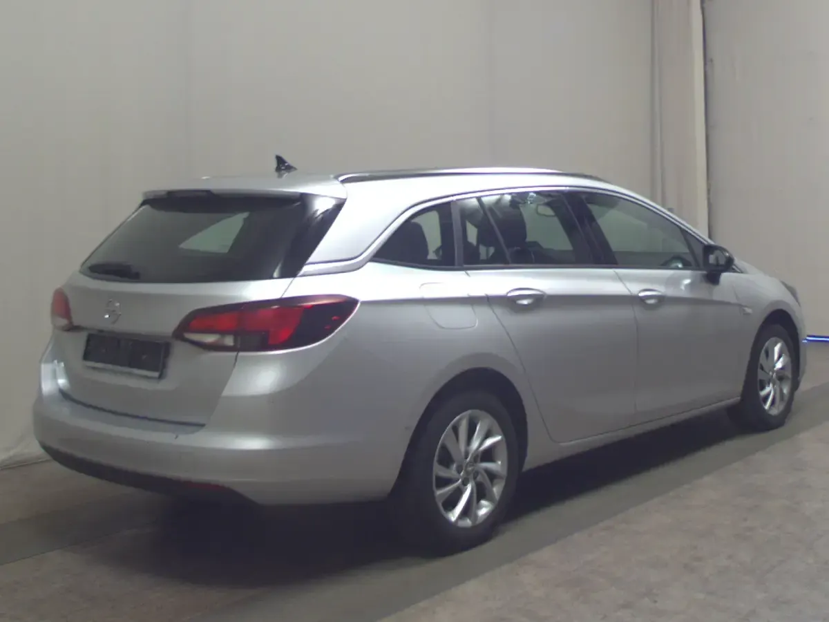 Używany Opel Astra Elegance 110 KM (80 kW) 2021 Srebrny Kombi
