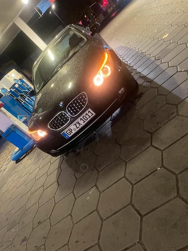 Schwarz Gebraucht 2007 BMW 523 Limousine | 2.999 € (Etwas zu teuer) - Bild 1/4