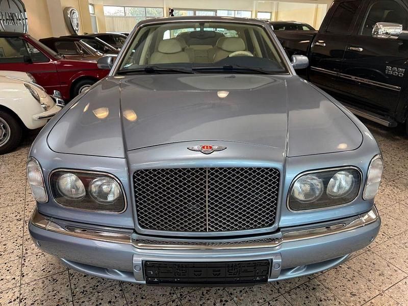Second-hand Bentley Arnage 405 CP (297 kW) 2001 Albastru Berlinǎ