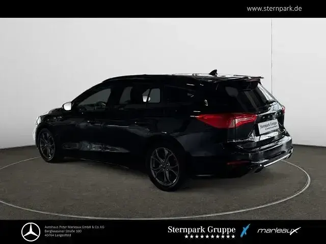Gebraucht Ford Focus ST 125 PS (91 kW) 2019 Schwarz Limousine