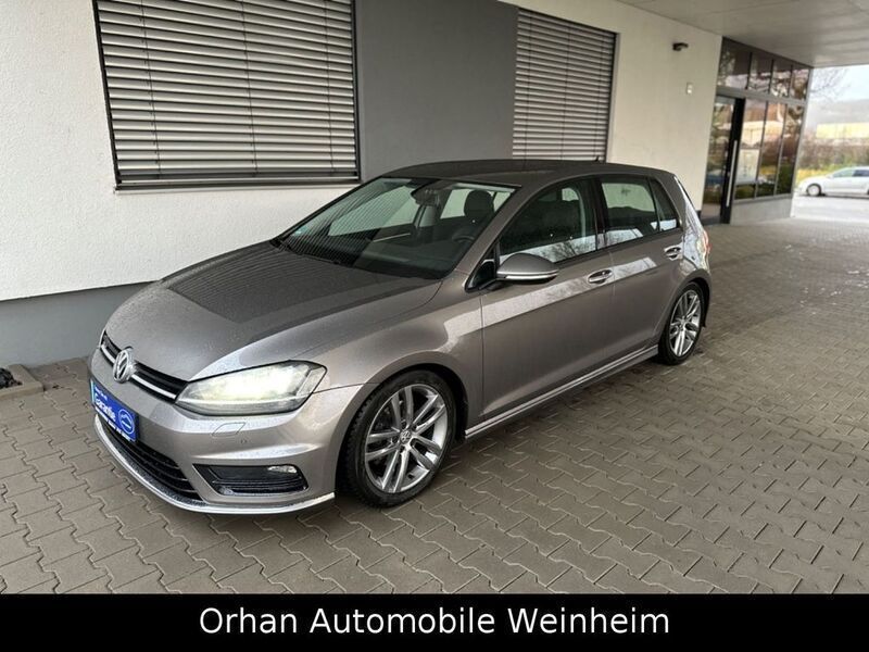 Grau Gebraucht 2016 VW Golf VII R-line Limousine | 13.500 € (Teuer) - Bild 1/4