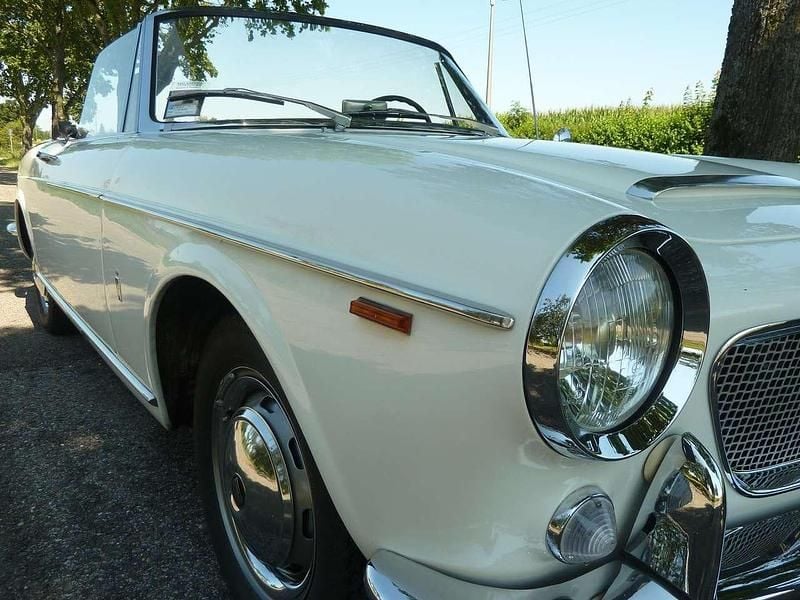 Gebraucht Fiat 1200 52 PS (38 kW) 1962 Weiß Cabrio