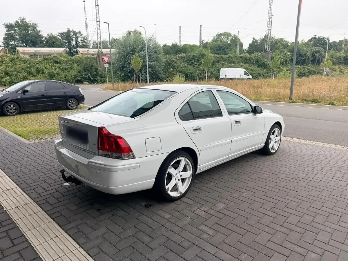 Gebraucht Volvo S60 185 PS (136 kW) 2009 Weiß Limousine