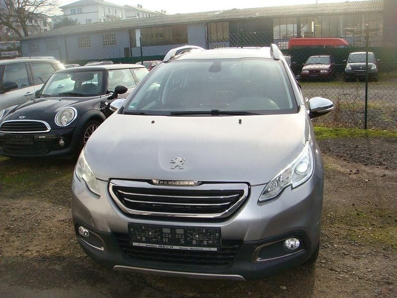 Grau Gebraucht 2015 Peugeot 2008 Allure SUV | 5.900 € (Superpreis) - Bild 1/4