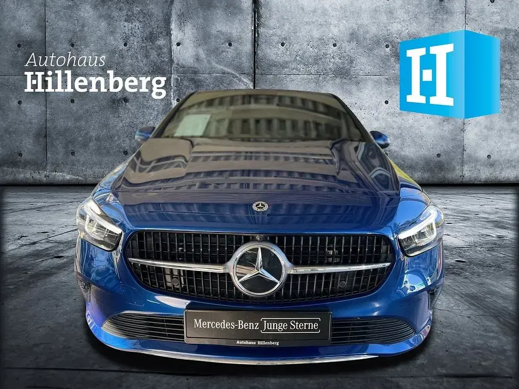 Gebraucht Mercedes B200 Progressive 163 PS (119 kW) 2025 Schwarz Kleinwagen