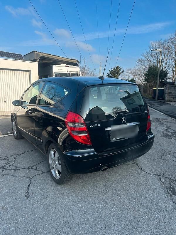 Gebraucht Mercedes A150 95 PS (69 kW) 2007 Schwarz Kleinwagen