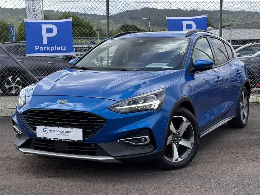 Gebraucht Ford Focus Active X 155 PS (114 kW) 2020 Blau Limousine