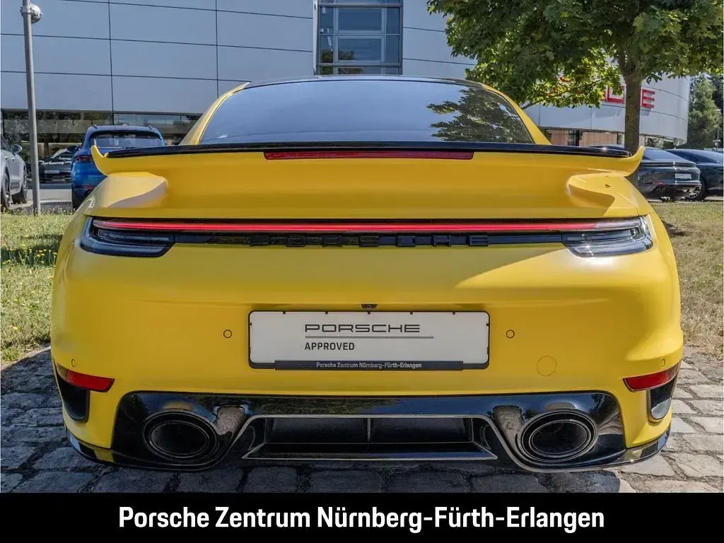 Gebraucht Porsche 911 Turbo S 650 PS (478 kW) 2024 Racinggelb Coupé