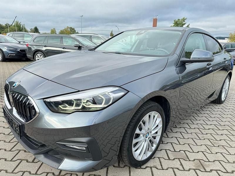 Grau Gebraucht 2021 BMW 220 Sport Line Coupé | 19.590 € (Guter Preis) - Bild 1/4