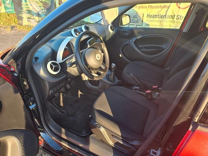 Second-hand Smart ForFour 90 CP (66 kW) 2018 Roșu Hatchback