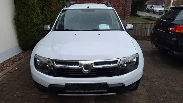 Gebraucht Dacia Duster Prestige 105 PS (77 kW) 2012 Weiß SUV