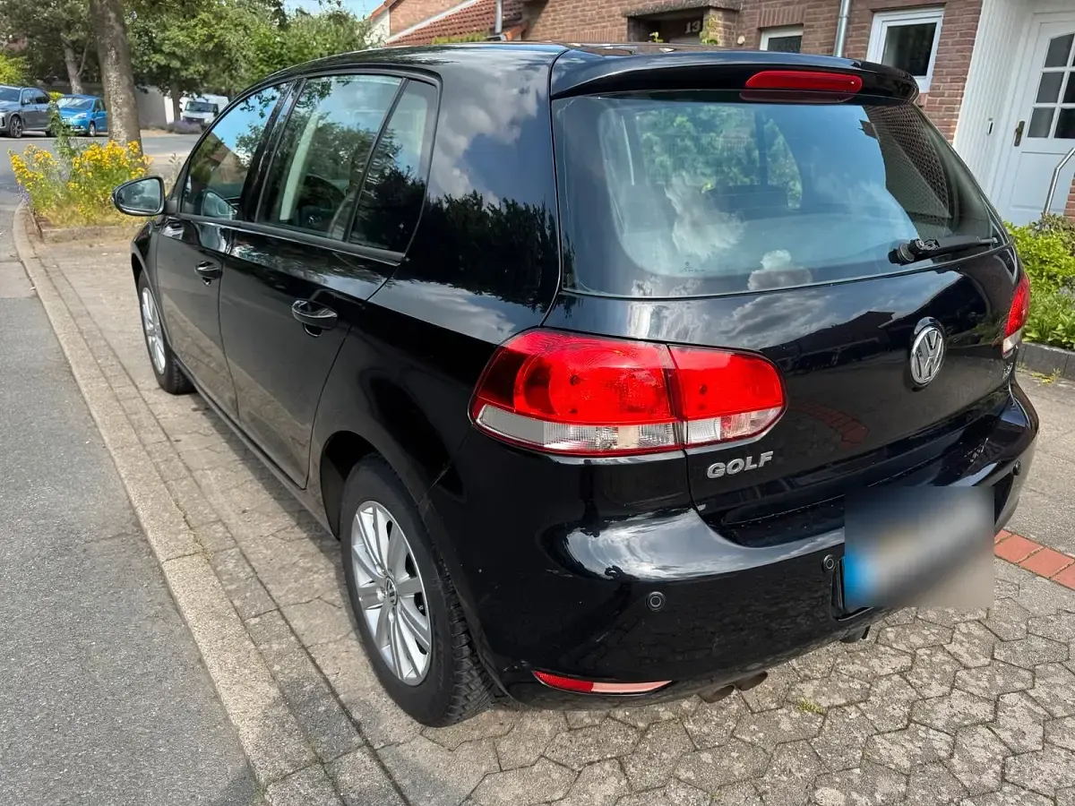 Gebraucht VW Golf VI 122 PS (89 kW) 2010 Schwarz Kleinwagen