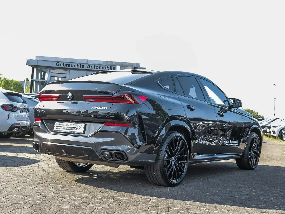 Gebraucht BMW X6 M Sport 530 PS (389 kW) 2025 Schwarz SUV