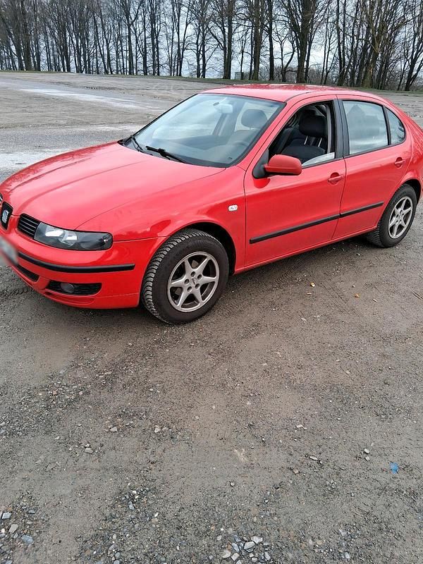 Gebraucht Seat Leon 105 PS (77 kW) 2001 Rot Kleinwagen