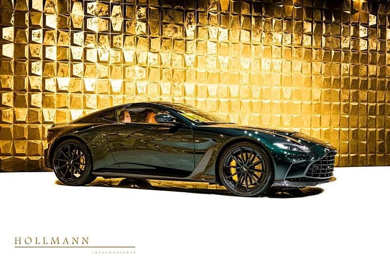 Gebraucht Aston Martin Vantage 700 PS (514 kW) 2023 Pentland green Coupé