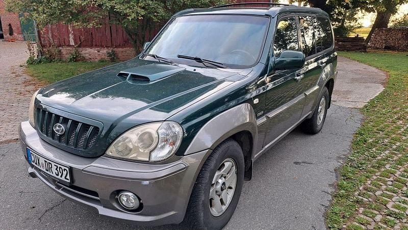 Grün Gebraucht 2004 Hyundai Terracan Edition+ SUV | 4.000 € (Guter Preis) - Bild 1/4