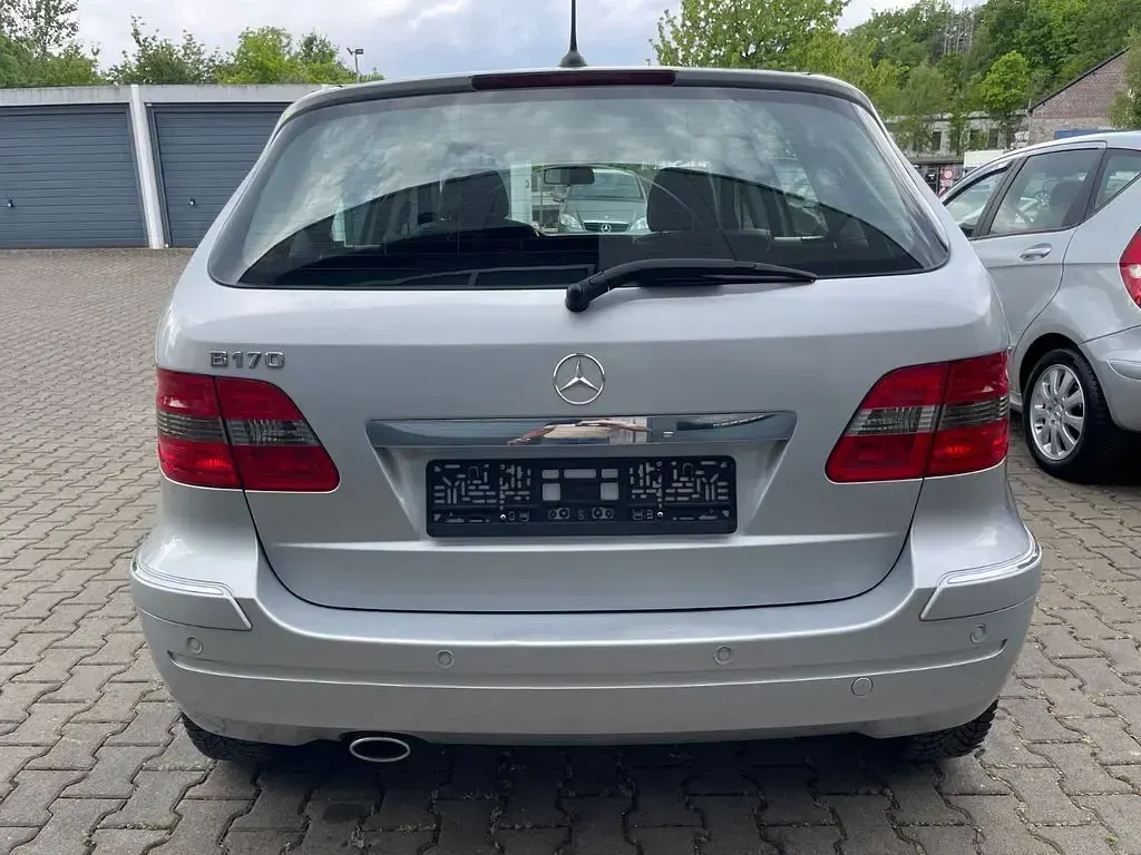 Używany Mercedes B170 116 KM (85 kW) 2006 Srebrny Minivan