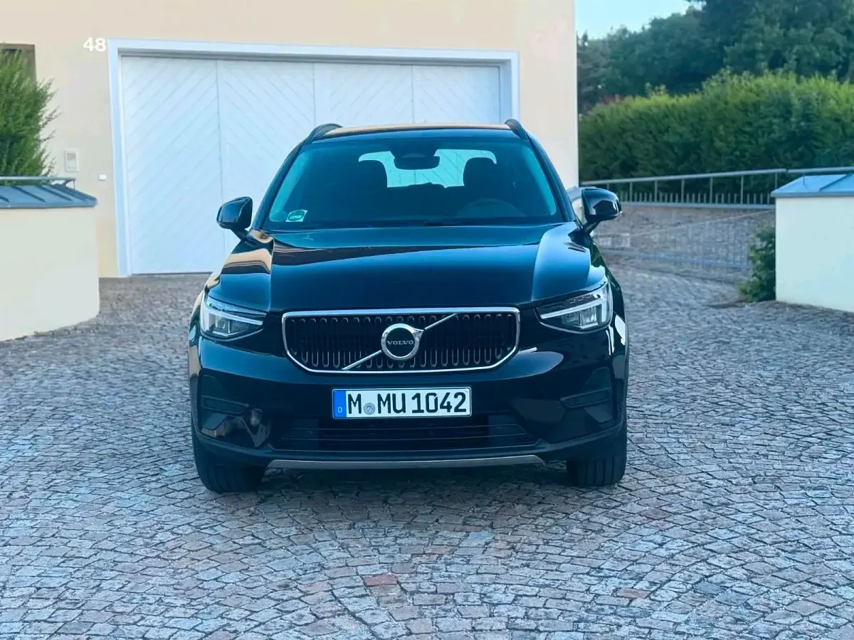 Usata Volvo XC40 160 CV (117 kW) 2025 Nero SUV
