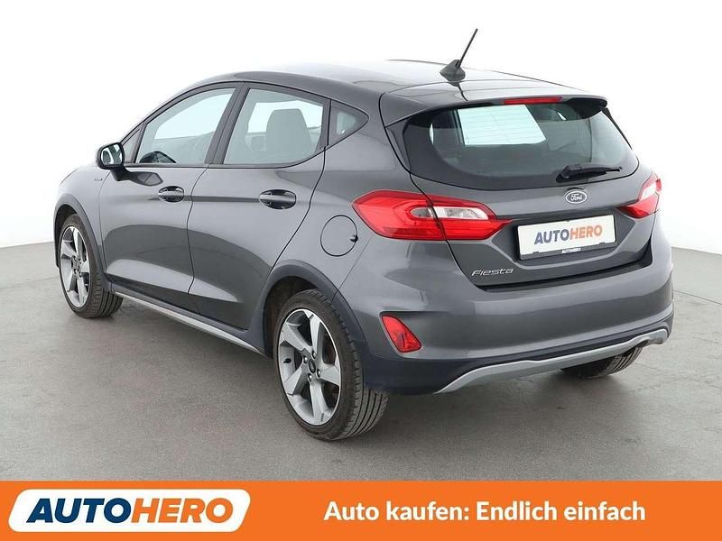 Gebraucht Ford Fiesta Active 101 PS (74 kW) 2018 Grau Kleinwagen