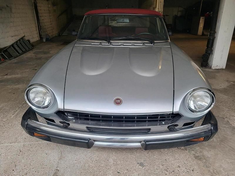 Gebraucht Fiat 124 Spider 80 PS (58 kW) 1978 Silber Cabrio