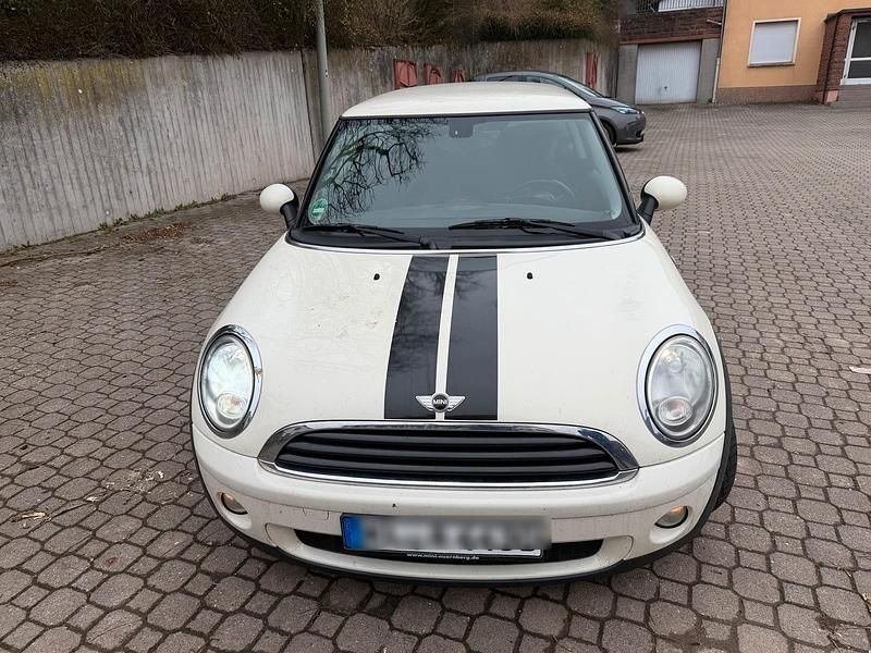 Weiß Gebraucht 2010 Mini ONE Kleinwagen | 1.999 € (Superpreis) - Bild 1/4