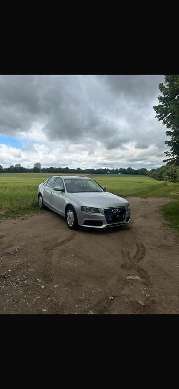 Grau Gebraucht 2009 Audi A4 Limousine | 6.300 € (Superpreis) - Bild 1/4