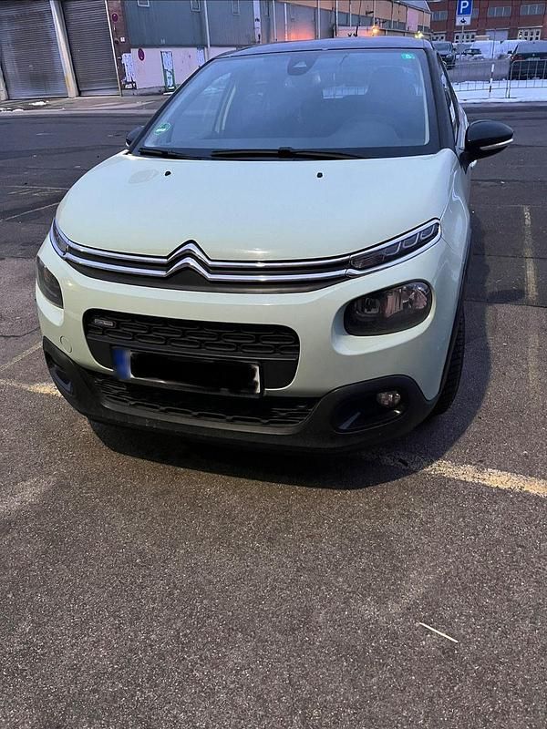Gebraucht Citroën C3 Live 82 PS (60 kW) 2017 Grün Kleinwagen