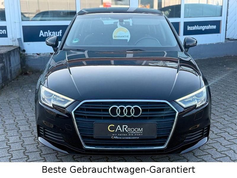 Gebraucht Audi A3 Basis 116 PS (85 kW) 2018 Brillantschwarz Limousine