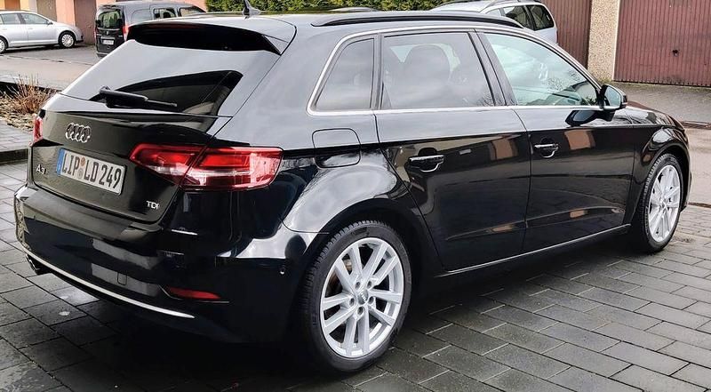 Gebraucht Audi A3 Sport 150 PS (110 kW) 2017 Schwarz Limousine
