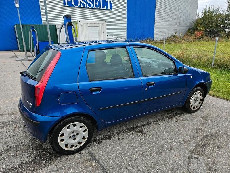 Blau Gebraucht 2003 Fiat Punto Kleinwagen | 1.300 € (Fairer Preis) - Bild 1/4