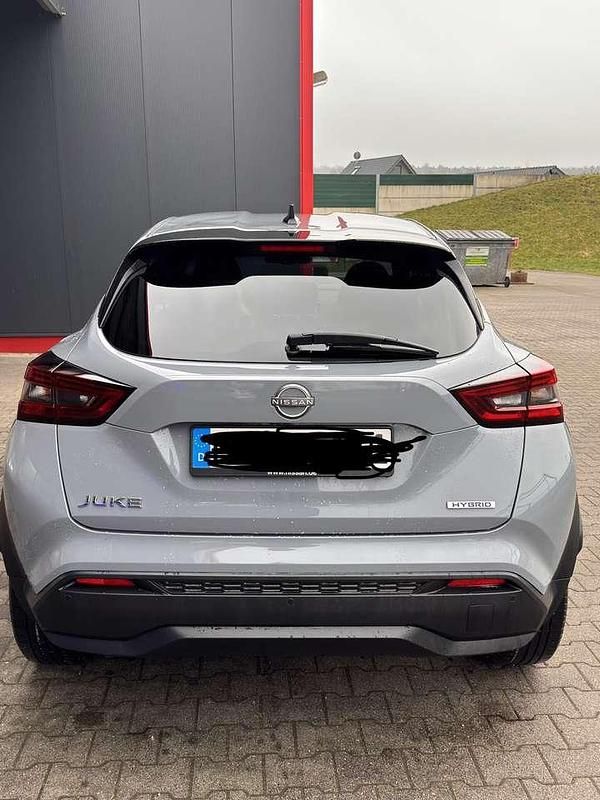 Gebraucht Nissan Juke N-Connecta 143 PS (105 kW) 2023 Grau SUV