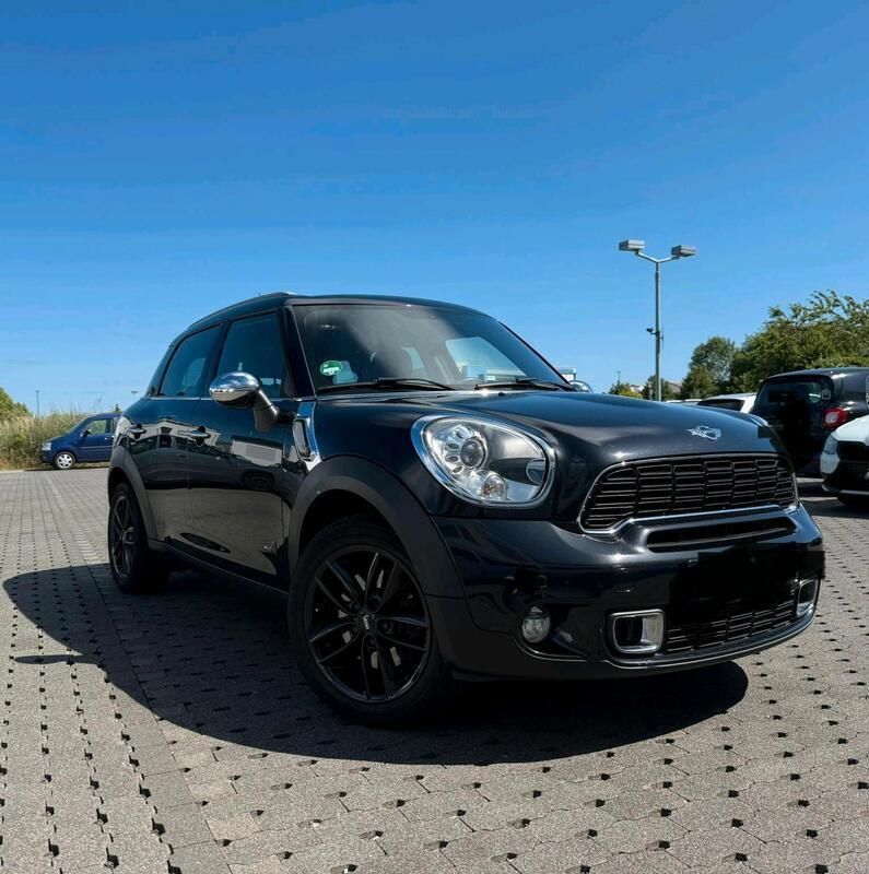 Schwarz Gebraucht 2011 Mini Countryman SUV | 11.000 € - Bild 1/4