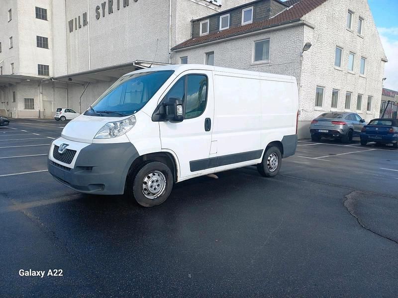 Gebraucht Peugeot Boxer 101 PS (74 kW) 2011 Weiß Van