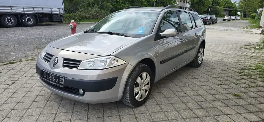 Gebraucht Renault Mégane Authentique 113 PS (83 kW) 2005 Gelb Limousine