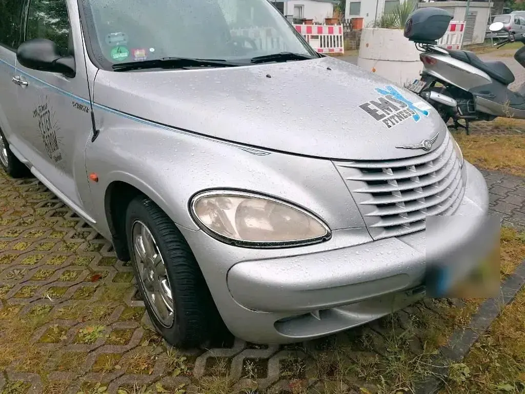 Gebraucht Chrysler PT Cruiser Limited 136 PS (100 kW) 2003 Silber Van / Kleinbus