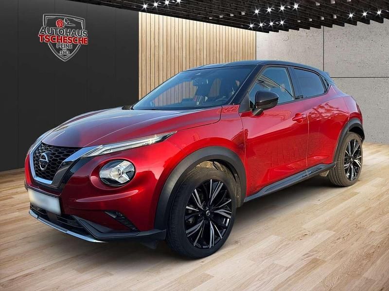 Rot (fuji sunset red/black) Gebraucht 2021 Nissan Juke Premium Edition SUV | 17.490 € (Etwas zu teuer) - Bild 1/4