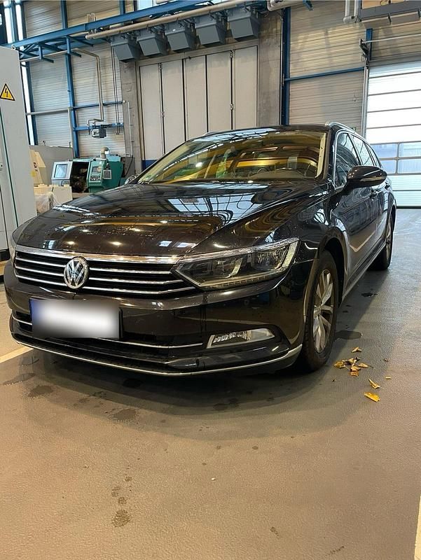 Second-hand VW Passat 150 CP (110 kW) 2019 Negru Break
