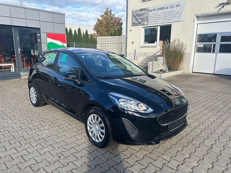 Schwarz Gebraucht 2018 Ford Fiesta Trend Kleinwagen | 7.350 € (Fairer Preis) - Bild 1/4