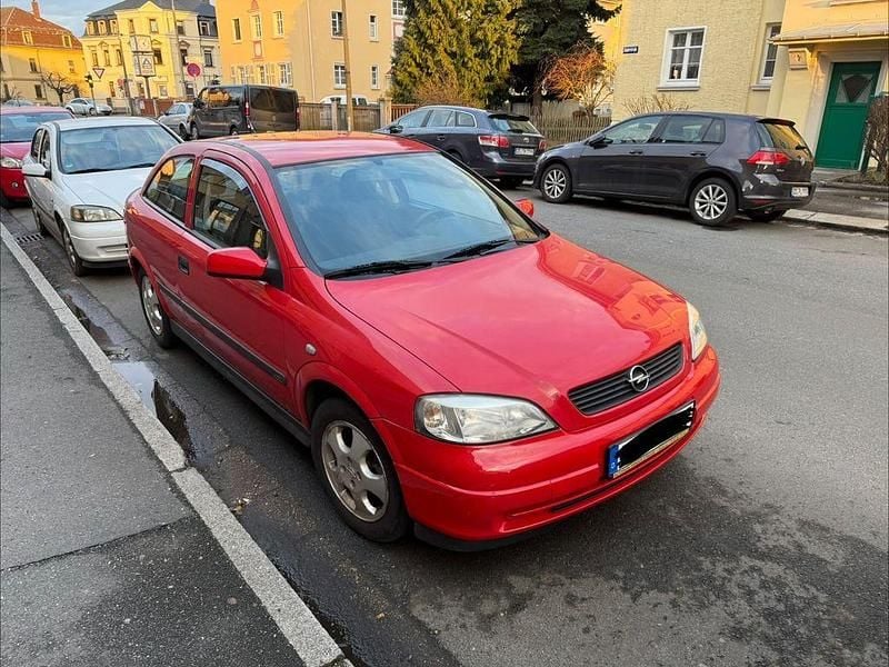 Gebraucht Opel Astra Edition 101 PS (74 kW) 1999 Rot Limousine
